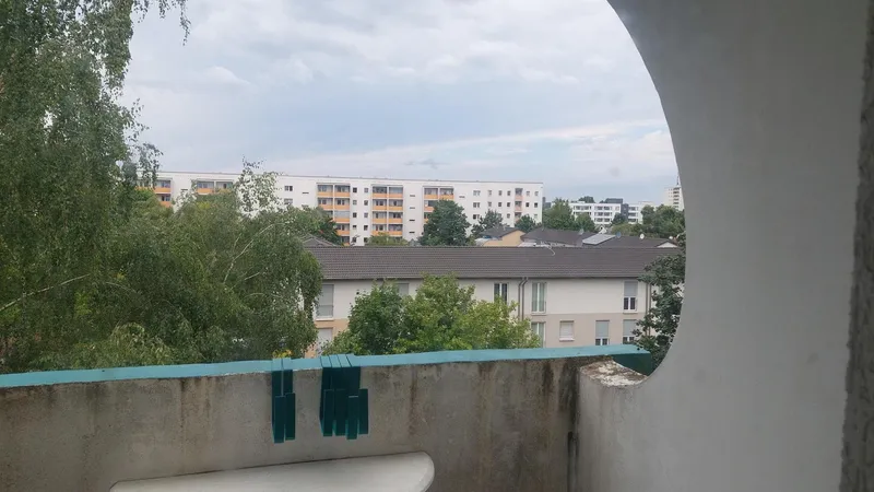 Helle 2 Zimmer Wohnung in Neu-Hohenschönhausen — photo 1